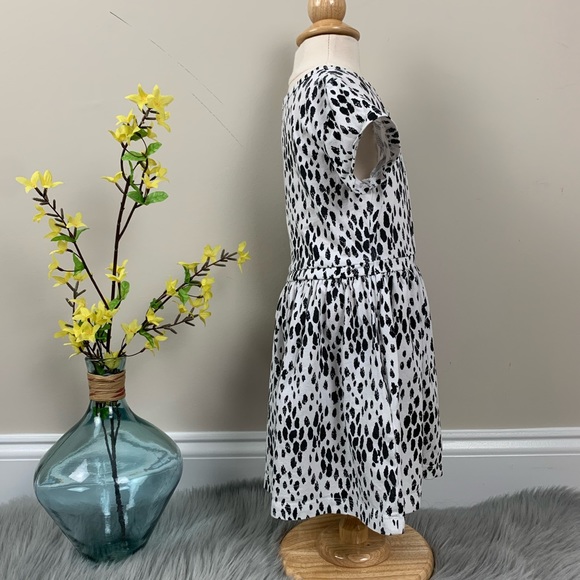 Carter’s dress - Picture 4 of 8